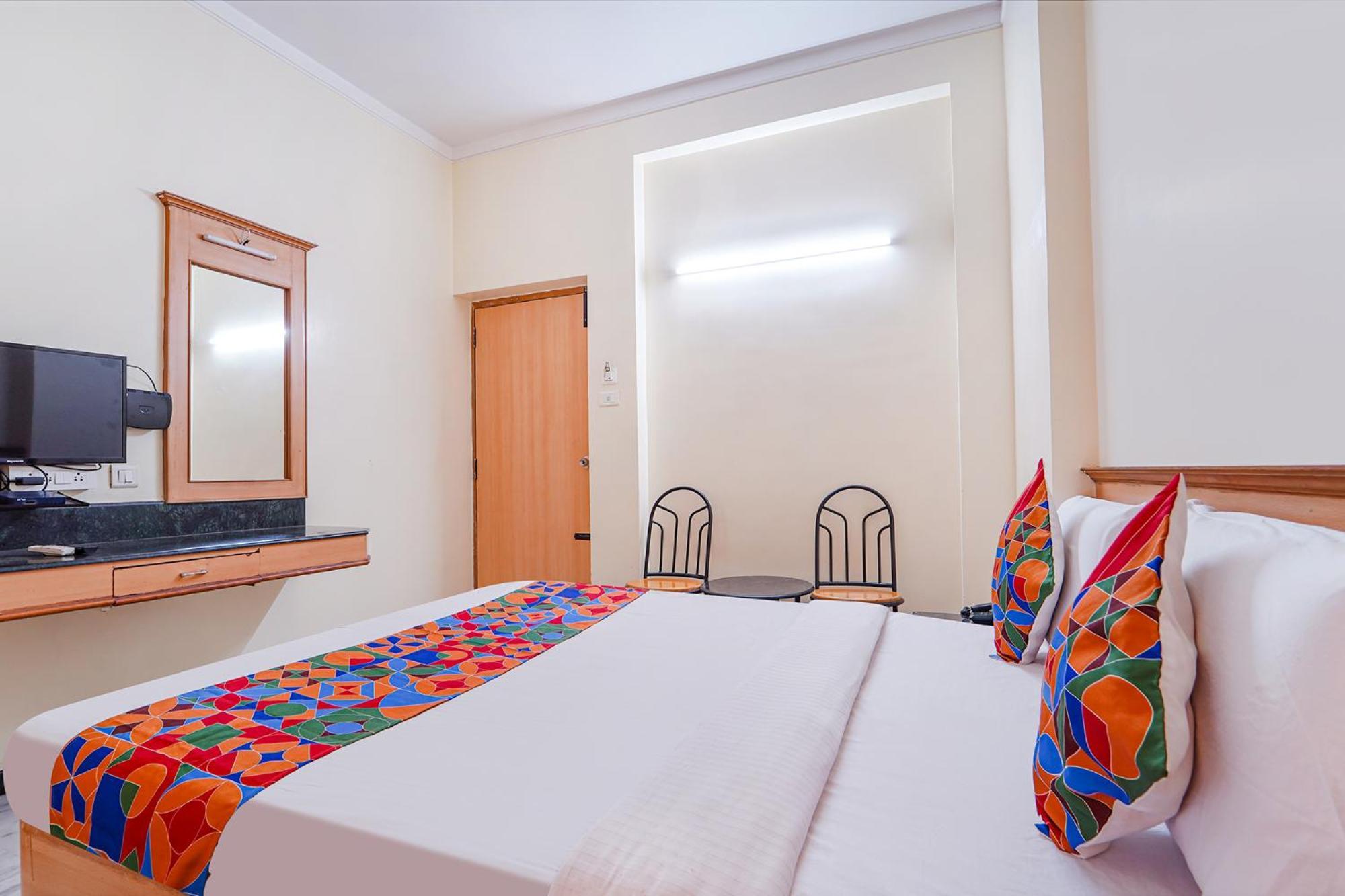 Fabhotel Ess Paradise - Nr Bus Stand โคอิมบาทอร์ ภายนอก รูปภาพ