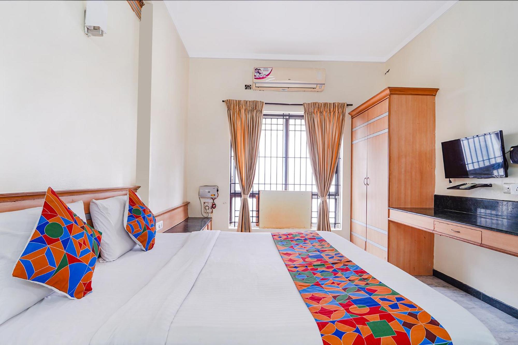 Fabhotel Ess Paradise - Nr Bus Stand โคอิมบาทอร์ ภายนอก รูปภาพ